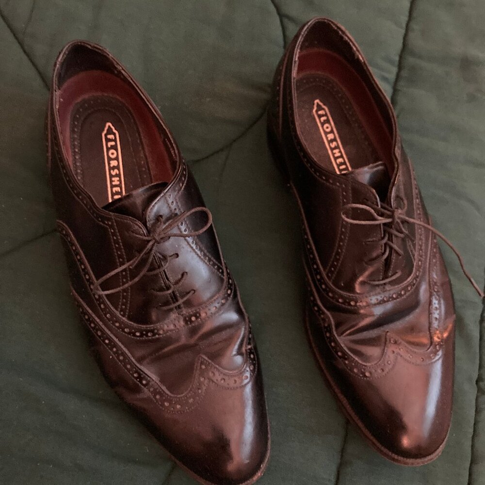 Florsheim Lexington wingtip shoes. size 10 1/2 D